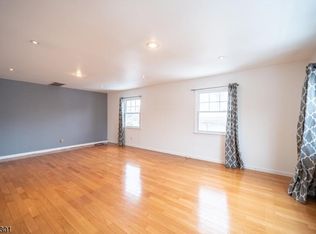 2A Morton St FLOOR 2, Bloomfield, NJ 07003