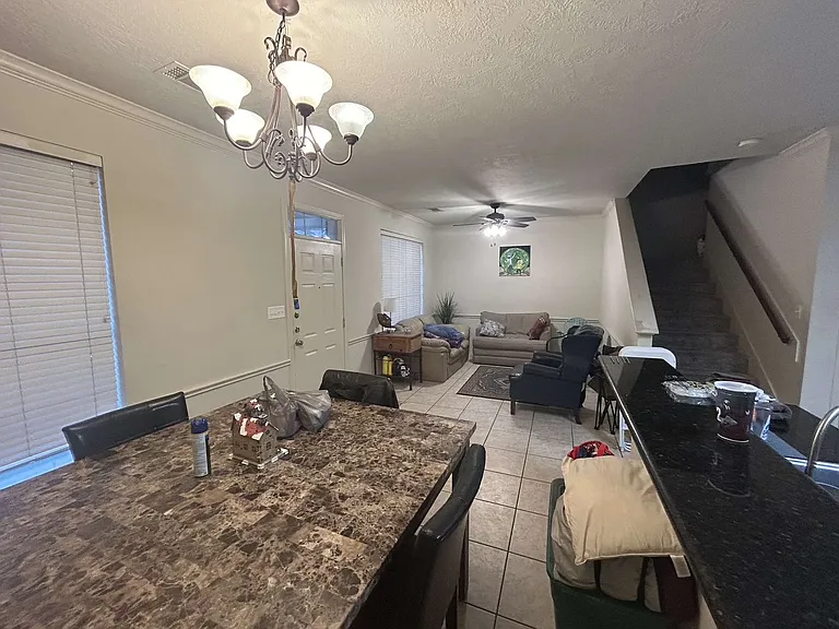 223 Forest Dr — Photo 5