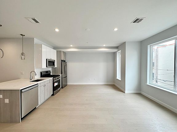 3rd image of 1200 N 7th St #Iii