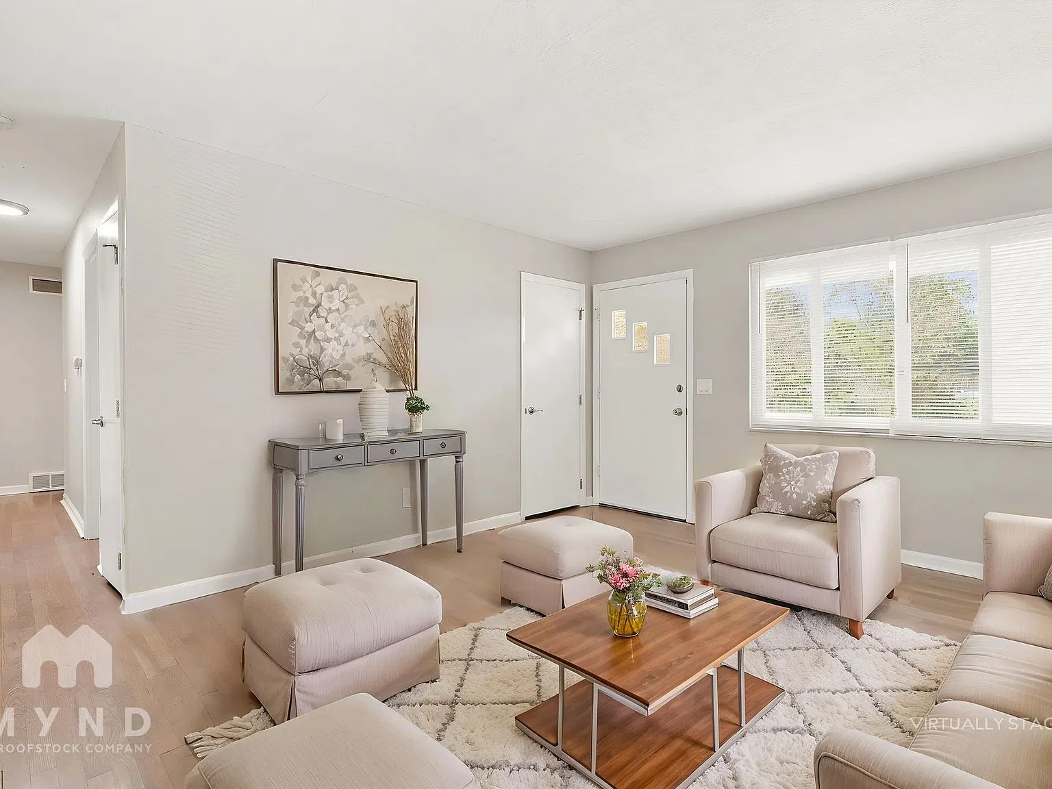 3 bed, 3.0 bath, 1816 sqft, $2,350 — Photo 3