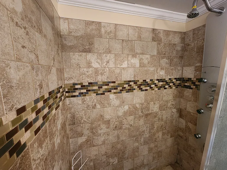3647 Glengyle Ave #3B — Photo 12