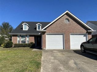 32 Pampas Dr, La Place, LA 70068