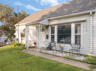 1511 9th St SW, Cedar Rapids, IA 52404