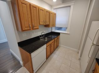 102 Queensberry St APT 7, Boston, MA 02215