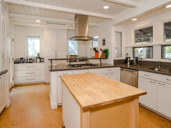 418 Buena Tierra Dr, Woodland, CA 95695