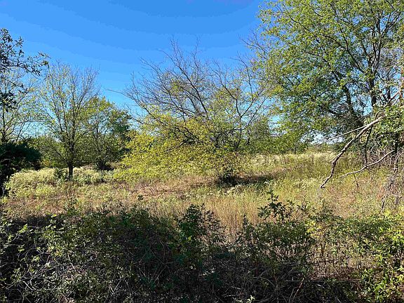 3rd image of TRACT 2 County Road 4885