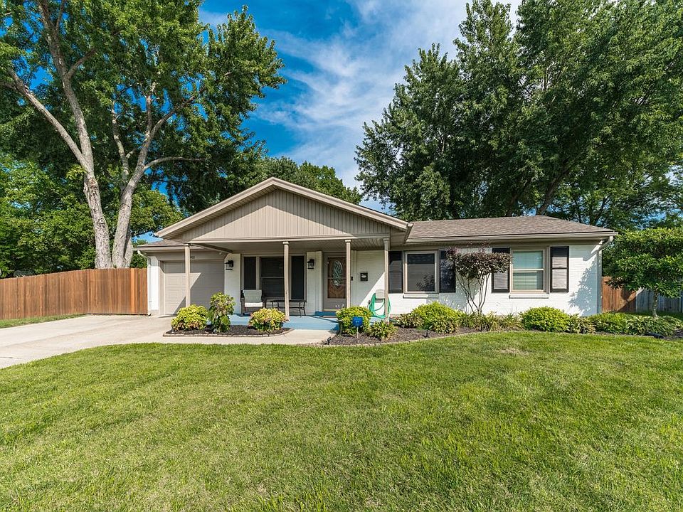 1st image of 10901 Golden Dr