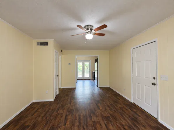 Apartment Close to Lyon College, 2501-2575 Case St #21, Batesville, AR 72501