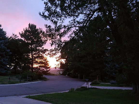 Cul de sac sunset 