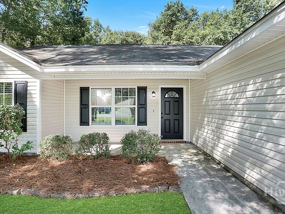 3rd image of 126 Sand Pine Court