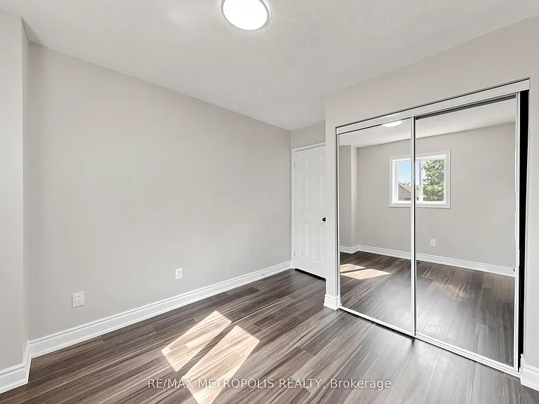 118 Jordan Dr — Photo 29