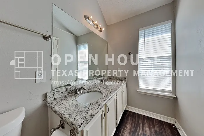 10316 Concord Dr — Photo 12