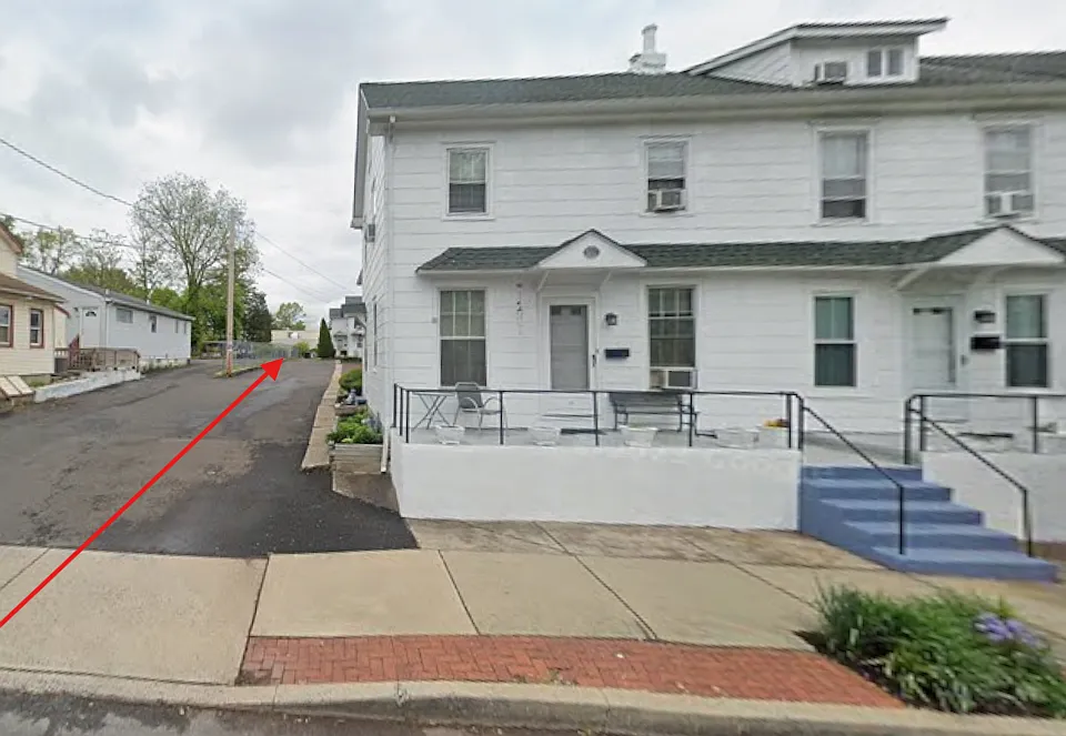 145 E Maple Ave