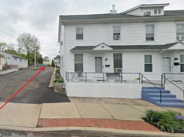 145 E Maple Ave, Langhorne, PA 19047