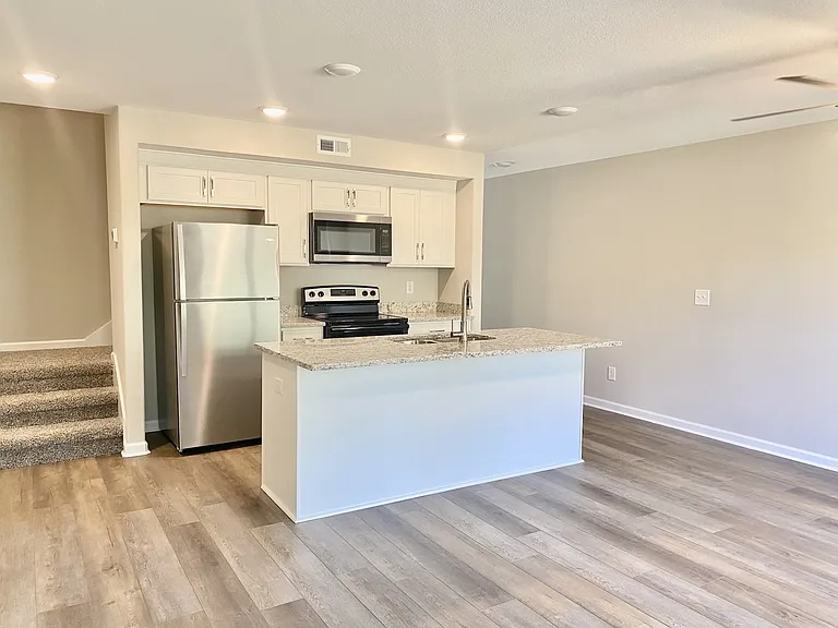 943 Center Rd #A — Photo 10