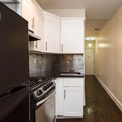 Rented by Nooklyn NYC LLC | media 27