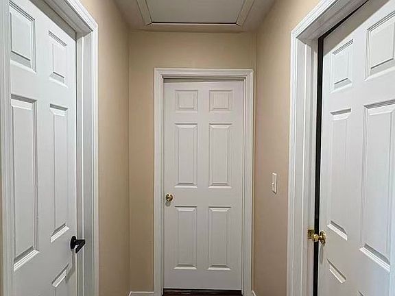 5th image of 2684 Heathrow St