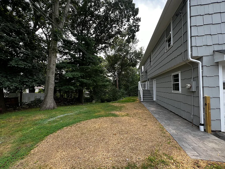 485 Peet St — Photo 37