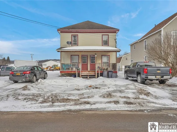 17 Mill St, Franklinville, NY 14737