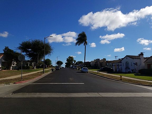 5th image of 9156 La Salle Ave