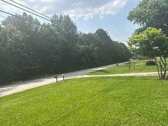 4th image of 1765 Rockbridge Rd NW