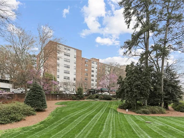 2965 Pharr Court South NW #NW-316-316 — Photo 33