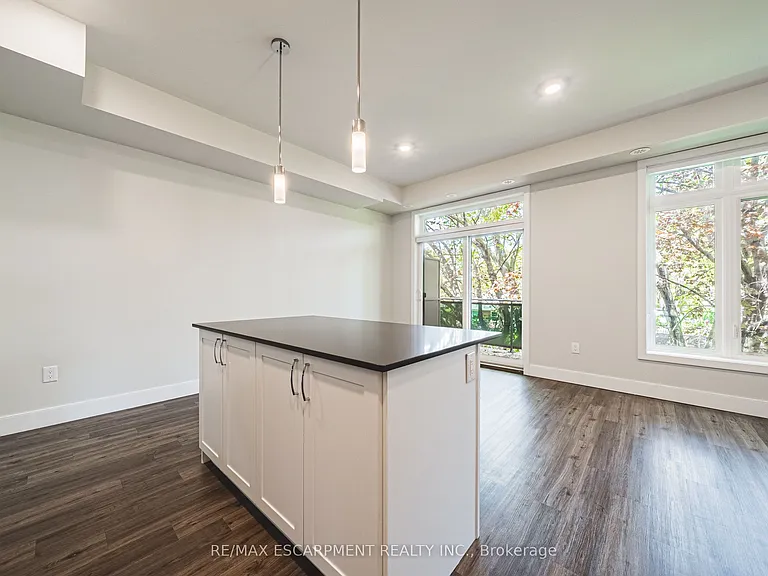 2061 Prospect St #209 — Photo 6