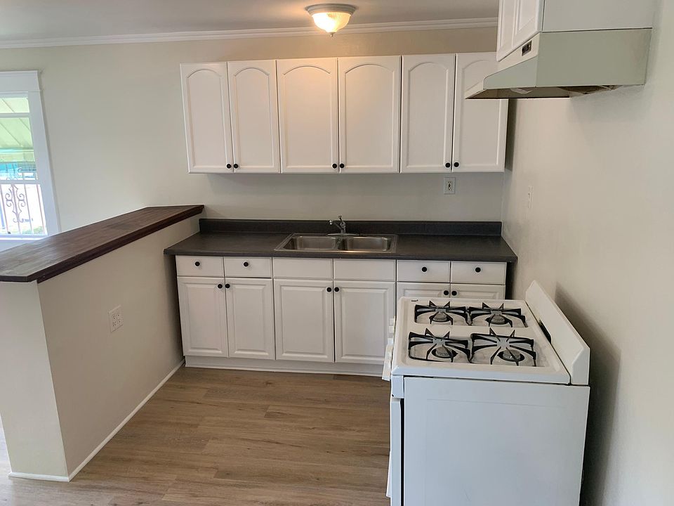 1st image of 447 N Maclay Ave