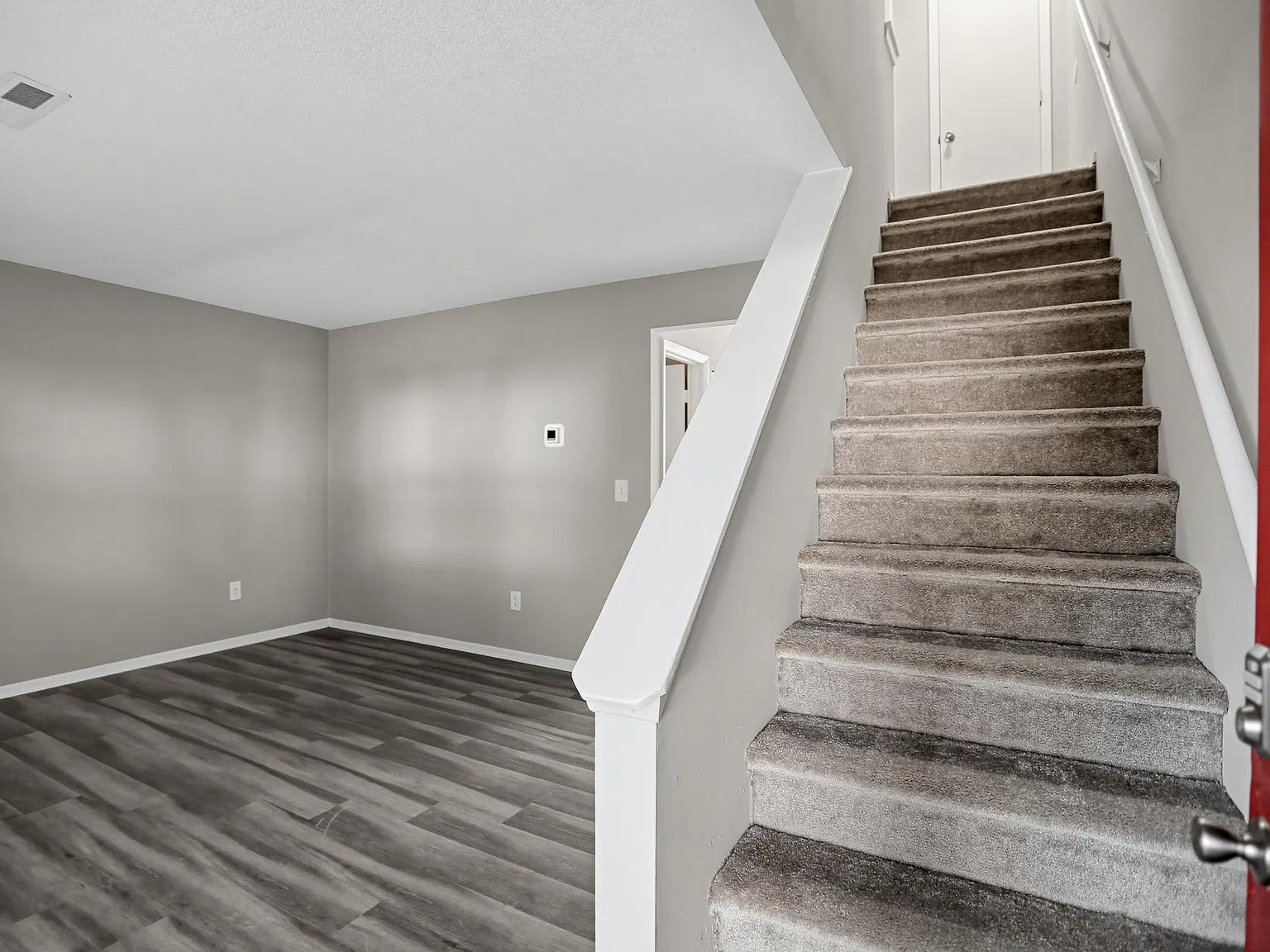 1559 Highland Ave — Photo 4
