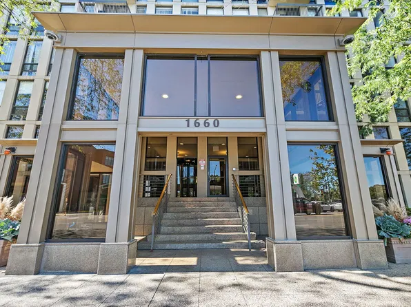 1660 N Lasalle St #305, Chicago, IL 60614