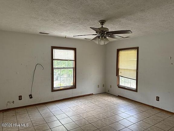 5th image of 1175 Belangia Road