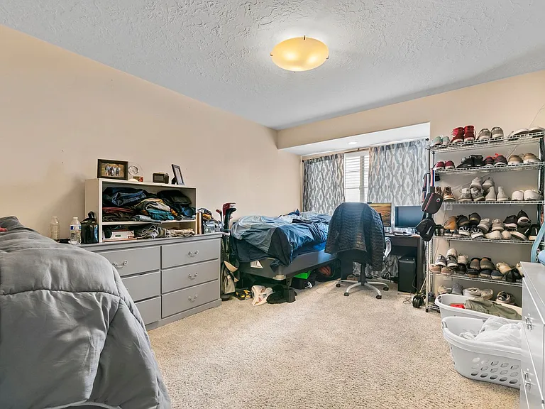 466 N 100 W #3 — Photo 8