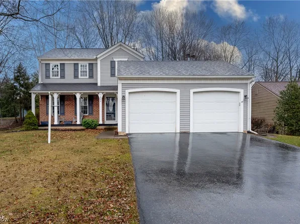 7886 Chatham Ave NW, North Canton, OH 44720