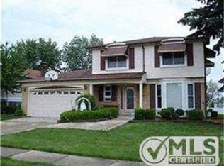 2663 Michael Dr, Sterling Heights, MI 48310