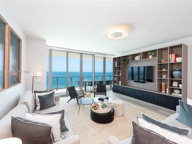 360 Ocean Dr #904S — Photo 1