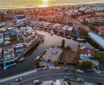 16621 Channel Ln, Huntington Beach, CA, 92649