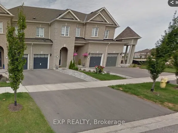 24 Williams St, Markham, ON L6C 0C2