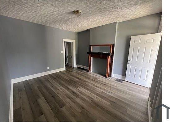 2nd image of 1036 S Ohio Ave #1036