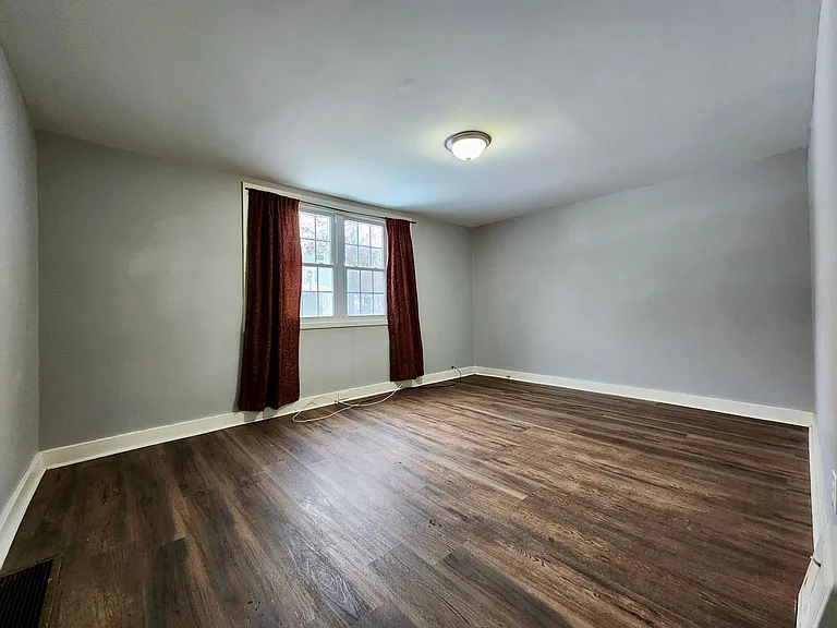 670 Garson Ave — Photo 4