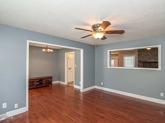 5th image of 8124 Long Shadow Lane