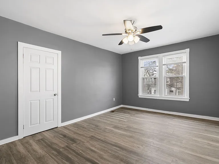 51 Lewis Ave #B — Photo 8