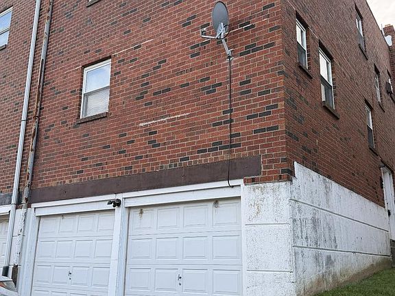 3rd image of 9777 Hilspach St