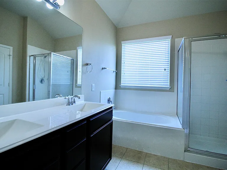 25311 Saddlebrook Ranch Dr — Photo 16