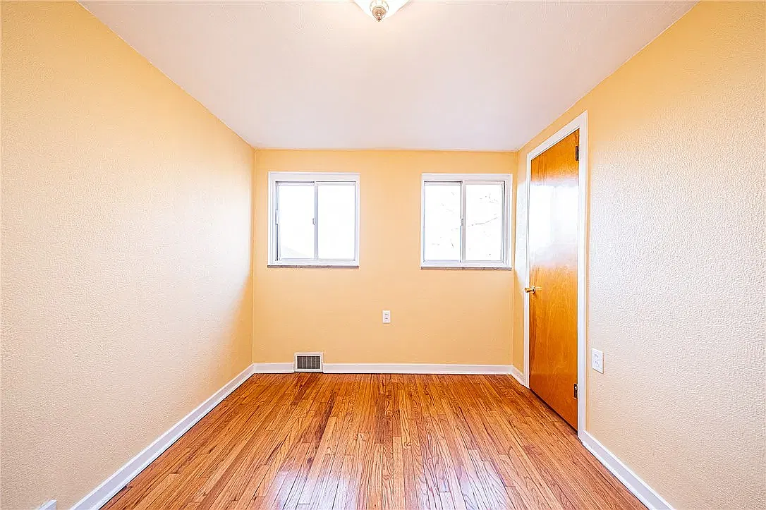 3 bed, 1.5 bath, 1536 sqft, $1,700 — Photo 4