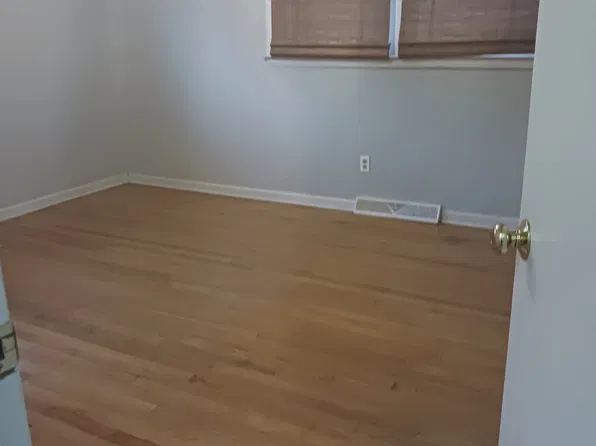 (undisclosed Address), Eden, NC 27288