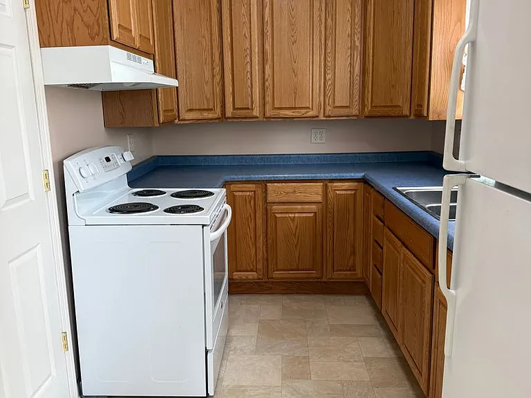 2114 S Spring St — Photo 10