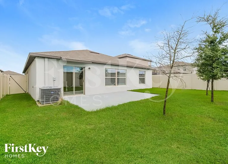 6117 Tremeza Pl — Photo 15
