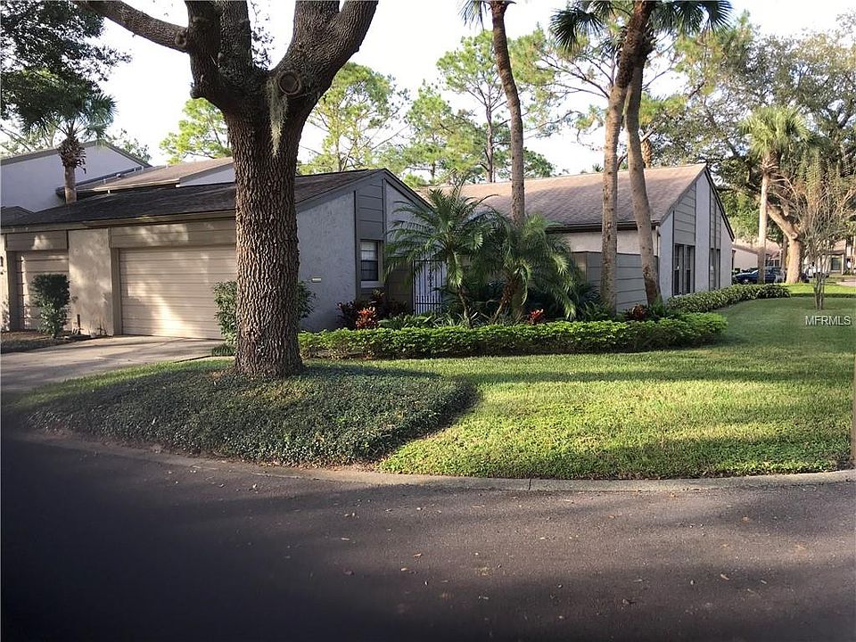 1st image of 648 Woodridge Dr