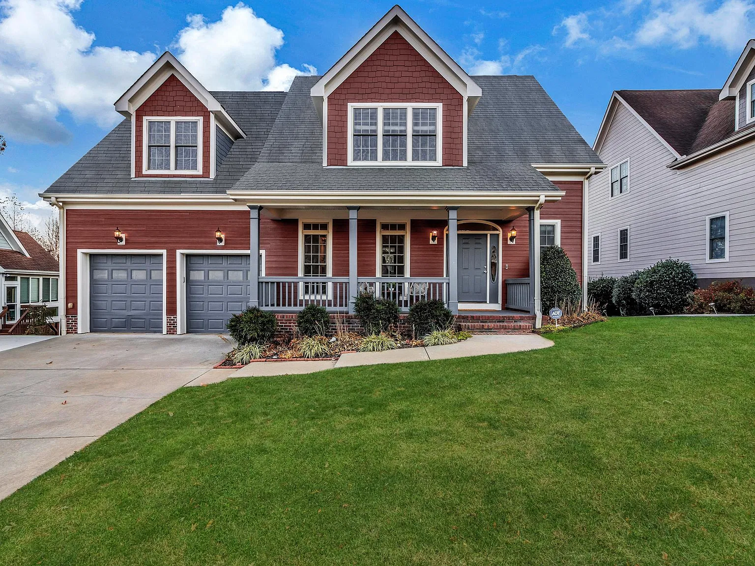 4 bed, 2.5 bath, 2854 sqft, $3,800 — Photo 1
