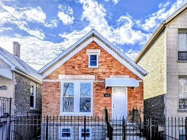 2828 S Emerald Ave, Chicago, IL 60616